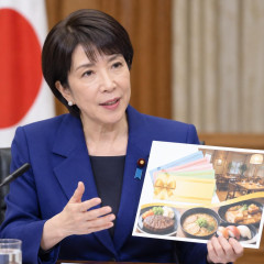 外食産業支援でプレミアム商品券なども検討   #高市総理 |  得するのは商品券もらう国民もなのになんで怒ってるの？