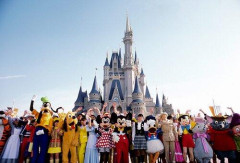 【悲報】ディズニー行く奴ってなーにが楽しいんやろなあ