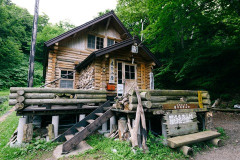【戦慄】トルコ人の男達、小屋で『恐ろしい事』をしてしまう！！