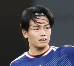 【悲報】上田綺世、足底筋膜断裂で戦線離脱を正式発表…かなり重症の模様