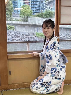 【画像】玉木雄一郎とタマキンしてたグラドル(41)、まだ全然可愛い