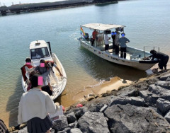 【辺野古事故】沖縄・古謝知事が「辺野古漁港」で追悼・献花　※生徒が抗議船に乗船させられた場所（動画あり）