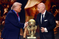 【悲報】FIFA平和賞、2025年に創設されたばかりなのに廃止検討へ 受賞者はトランプさんだけｗｗｗｗｗｗｗｗｗｗ