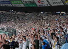 西武応援団「ホークス倒せ！ファイターズ！ホークス倒せ！ファイターズ！」←これ