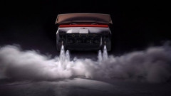 米テスラが空飛ぶ車“ロードスター”を発表し話題に