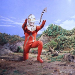 【悲報】ウルトラマンさんって初手アイスラッガーで確実に怪獣殺せるじゃんｗｗｗｗｗｗｗｗｗｗ