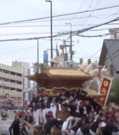 【衝撃映像】だんじり祭り、新たな死に方が発見される・・・