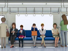 【悲報】スリムクラブ・真栄田電車で「気分悪いわ」と感じた出来事「55歳くらいの女性が割り込んで来て…」