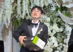 【動画】中国の結婚式で新郎、100万以上もするRTX5090をプレゼントされ号泣してしまうｗｗｗｗｗｗ