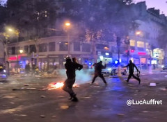 【動画】フランスのパリ、暴動で完全に終わる。高級店でも略奪が相次ぐ。