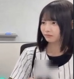 日向5期、生配信で手を上下に高速移動させてしまう。ファン興奮