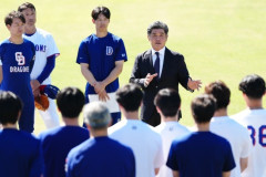 工藤公康監督「監督は偉くない。返事は『はい』じゃなくて『おう』でいい」→中日選手「おぅ（小声）」
