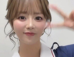 制服を着た井口裕香さん(38)、お胸がパッツパツで大変なことになる