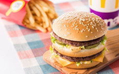 【悲報】マクド屋さんはビクドマクドが一番美味いよな!