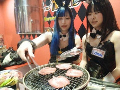 【画像】今一番バズってるバニーガール焼肉