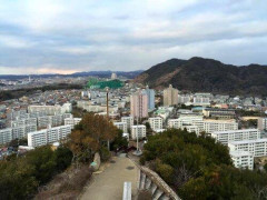 【悲報】兵庫県神戸市、衰退が止まらない…人口がガンガン減少、地下鉄も15分に1本の限界集落に