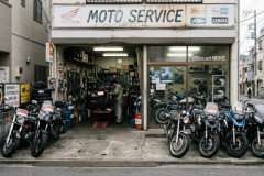 街の小さいバイク屋に売ってる中型以上のバイクｗｗｗｗｗｗ
