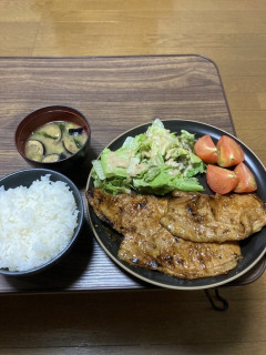 底辺期間工の夕飯がこちらｗｗｗｗｗｗｗ
