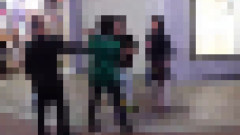 【動画】街頭トラブルの現場に“超巨漢の黒人男性”が仲裁に現れてネット騒然！圧倒的な威圧感と優しさに「生物的に強すぎる」「止めに入ったサラリーマンも有能」