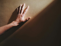 嫁が隠していたまさかの真実。それはウワキよりも許すことはできないことだった….,,