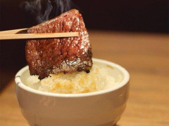 【困惑】焼肉でご飯食べる派と食べない派で派閥あるってマジ？ｗｗｗｗｗｗｗｗｗｗ
