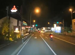 【動画】川越市の国道で超速のバイクが右折車に突っ込んでしまう事故(((ﾟДﾟ)))