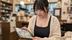 【動画】E-inkディスプレイガジェット「めっちゃバッテリー持ちます。目にやさしいです。太陽光下でもバッチリです」←イマイチ普及しない理由