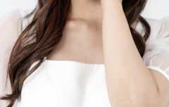 【画像】美人JD、グラビアでデカすぎるバストを披露した結果wwwwwwwwwwwww