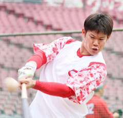 カープ坂倉、FA権行使を熟考「監督、選手から(来季以降も共にプレーしたい思いを)言ってもらった」