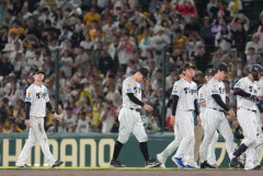 阪神ファン「あと1球！ｗあと1球ｗ！」横浜三森「（ｶｷｰﾝ」阪神ファン「」