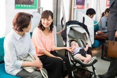 【悲報】「ベビーカー畳め」とか言ってるのって大抵ババアだよな