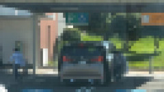 【画像】アルファードさん、『2枠またぎDQN駐車』をキメて大炎上！【summary】