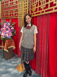 【画像】佐々木希(38)がJkの制服着た結果wwwwwwwwwwww