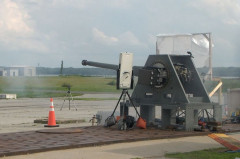 大口径対空砲がリバイバル…ノースロップ・グラマンが50mm投射体テスト！
