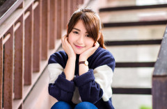 女「旦那一人で1200万以上稼いでる。わたしはお気楽パートで70万ぐらい。」
