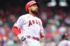 エンゼルスとレンドン内野手の386億円契約、ようやく満了…出場1試合で1.5億円とコスパ悪く