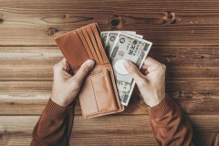 【議論】「現金を持ち歩かない奴はリスク管理ができてない」←これぶっちゃけお前らはどう思う？
