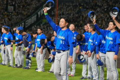 横浜ファンってシーズン3位の貯金2からCS優勝とか言われて日本シリーズ出るの心の底から嬉しいの？