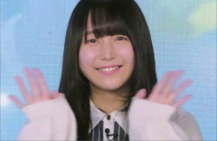 声優・羊宮妃那さんの萌え袖姿に「清楚でかわいい！」→ 女性からはまさかの辛口評価…