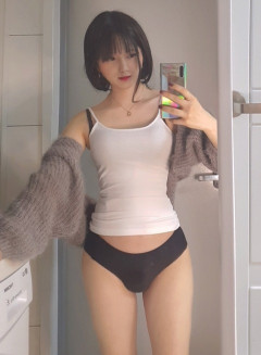 【画像】ベトナムまんさん、エチエチ自撮りをアップしてしまうwww