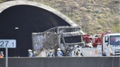 【悲報】ながらスマホ運転で追突して6人焼き殺した女さん、拘禁刑7年の判決