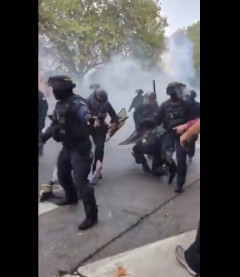 フランスデモ「ついにルーブル美術館攻防戦始まる」