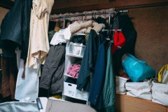 【衝撃】1流スタイリストさん「大人のみなさん、5年前の服はただちに捨ててください」wwwwwwwwww