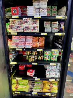 外国人「納豆に挑戦しようと思う、どのブランドから食べればいい？」
