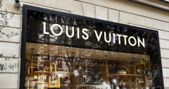 【画像】フランスのルイ・ヴィトンの強化ガラス、頑丈すぎて移民退散wwwwwwwwwwwwwwwwwwwwwwwwwww