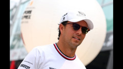ペレスがF1引退を考え始めたと明かす「アロンソのように長く続けたいけど子供たちと多く過ごしたい」