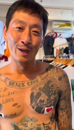 【悲報】“おでんツンツン男”豊嶋悠輔、タトゥー丸見えで娘の運動会へ「そんなにダメなことなのかな？」と疑問呈し批判続出