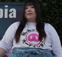 アイドル候補生（148センチ、132キロ）太りすぎて膝が消滅ｗｗｗｗｗ