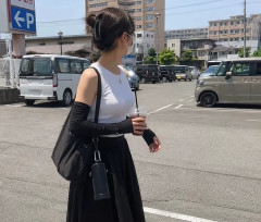 【謎】女性の日焼け防止のアームカバー、誰もが1度は思ったことのある疑問・・・