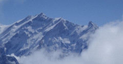 ヒマラヤ山脈で日本人が行方不明に